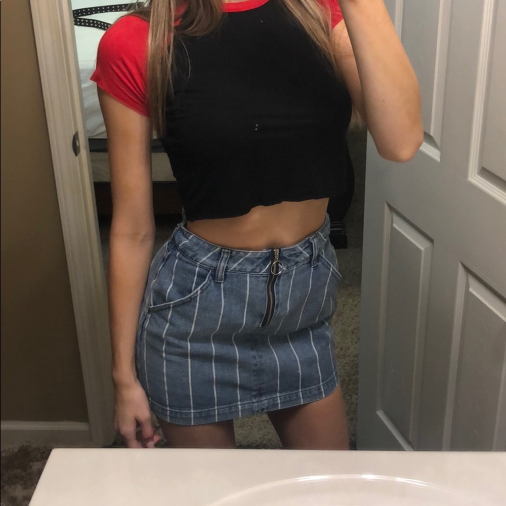 Jean skirt stripped